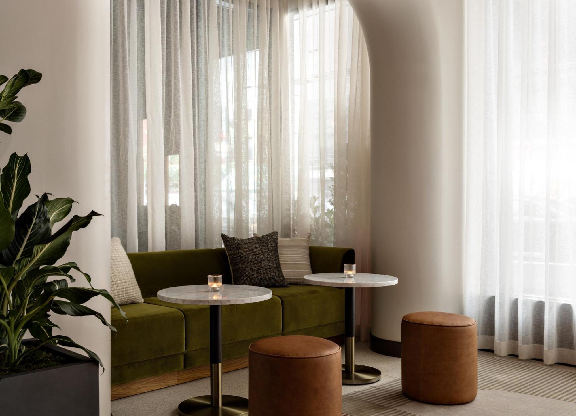 Kimpton Theta New York - Times Square By Ihg Hotel ภายนอก รูปภาพ The interior of the hotel