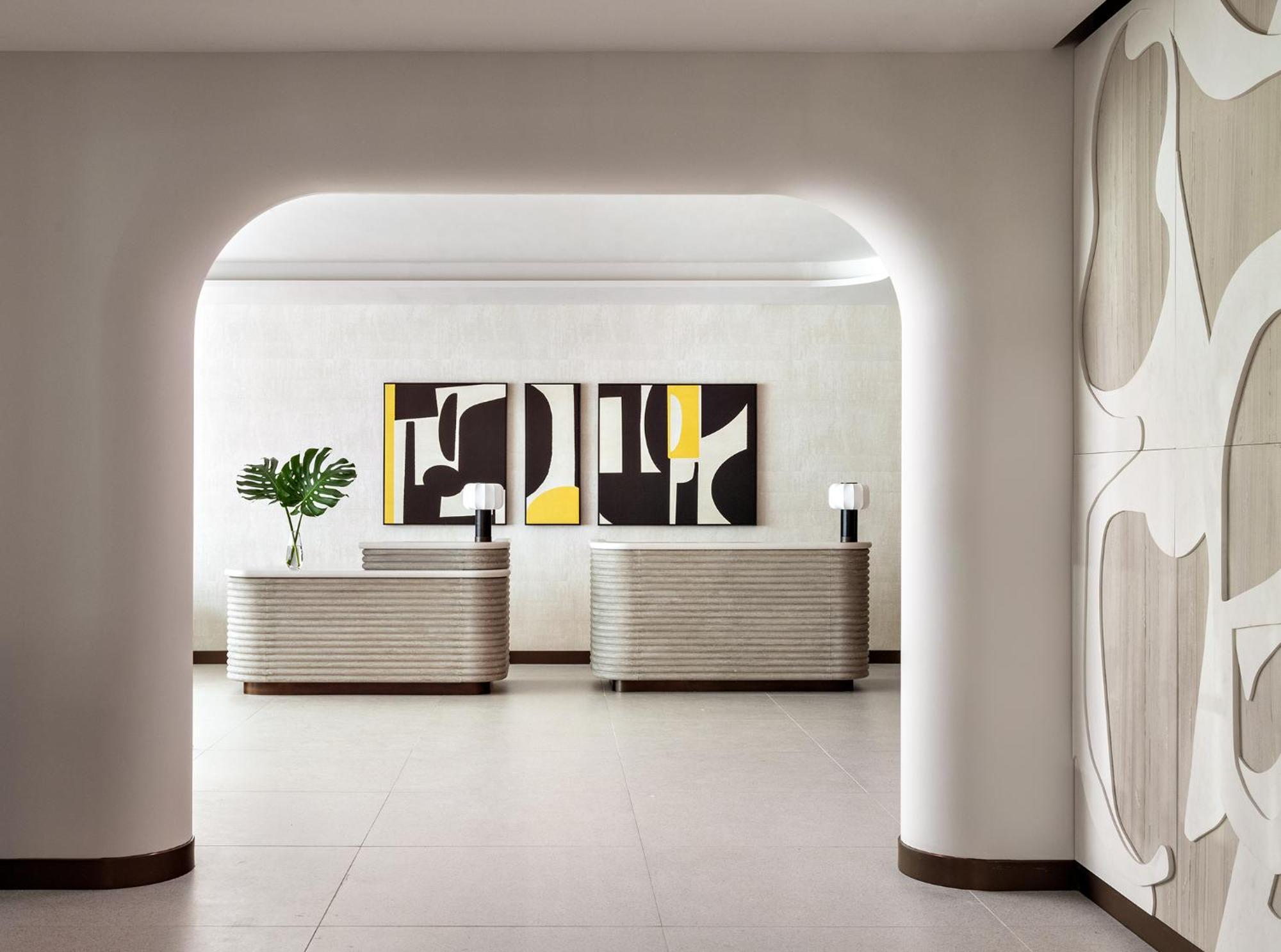 Kimpton Theta New York - Times Square By Ihg Hotel ภายนอก รูปภาพ The lobby of the Four Seasons Hotel, Milan