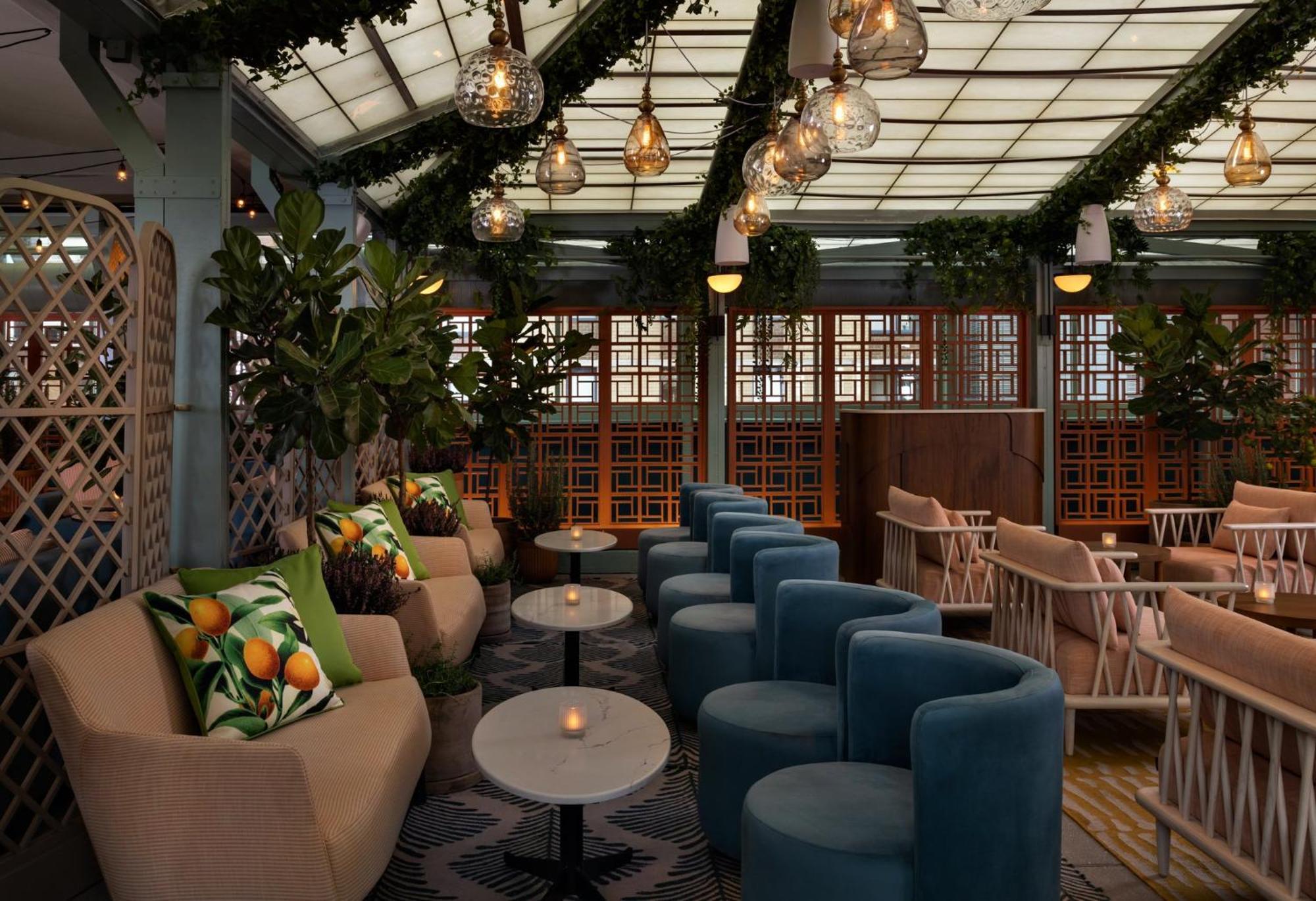Kimpton Theta New York - Times Square By Ihg Hotel ภายนอก รูปภาพ The Terrace at The Standard East Village